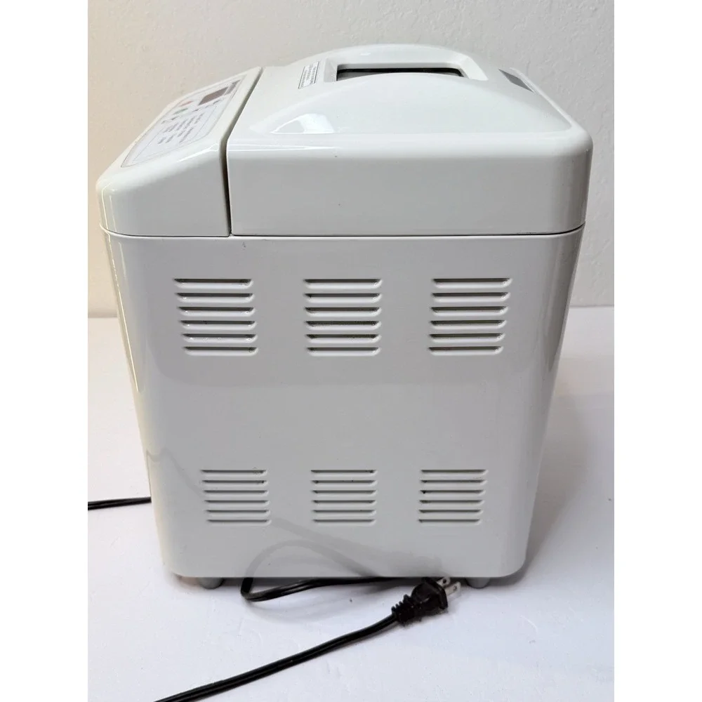 Breadman TR-440 Automatic Bread Maker 1.5 Lb Loaf Homemaker Fresh Baked‎ Easy